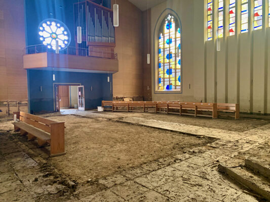 Martin Luther Kirche Bad Neuenahr nach Flutkatastrophe vom 14. Juli 2021
